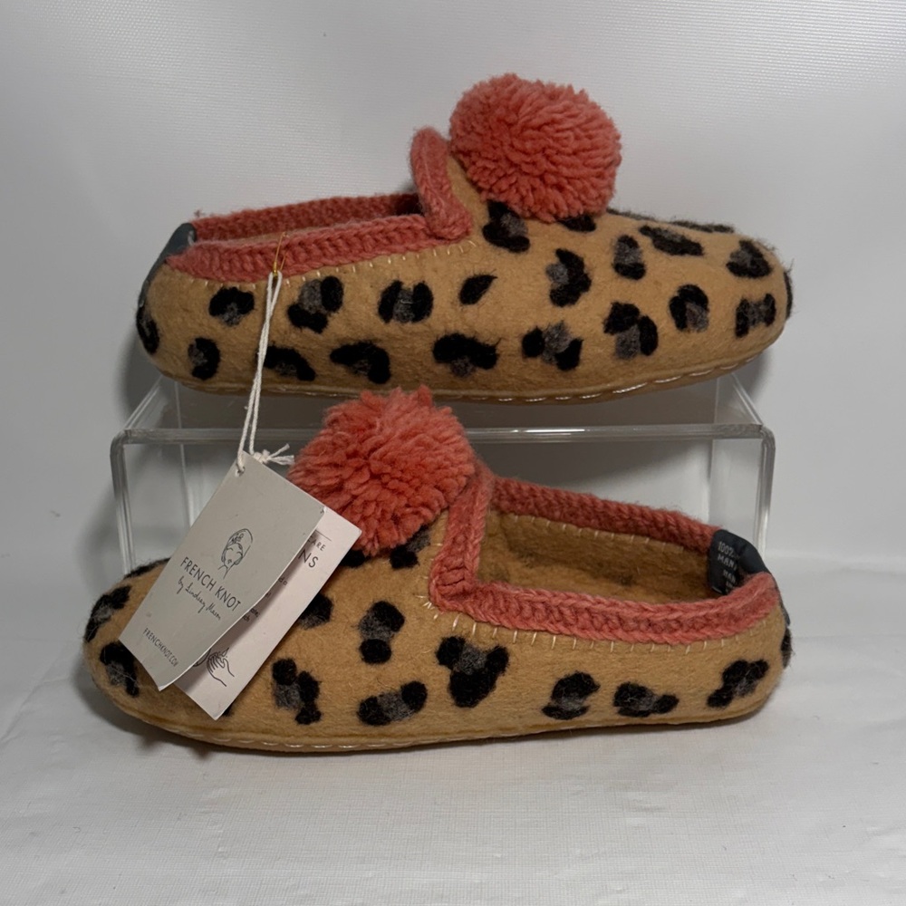 French Knot Handmade Wool Loafer Dot Slipper in Leopard Print Size Small or 7